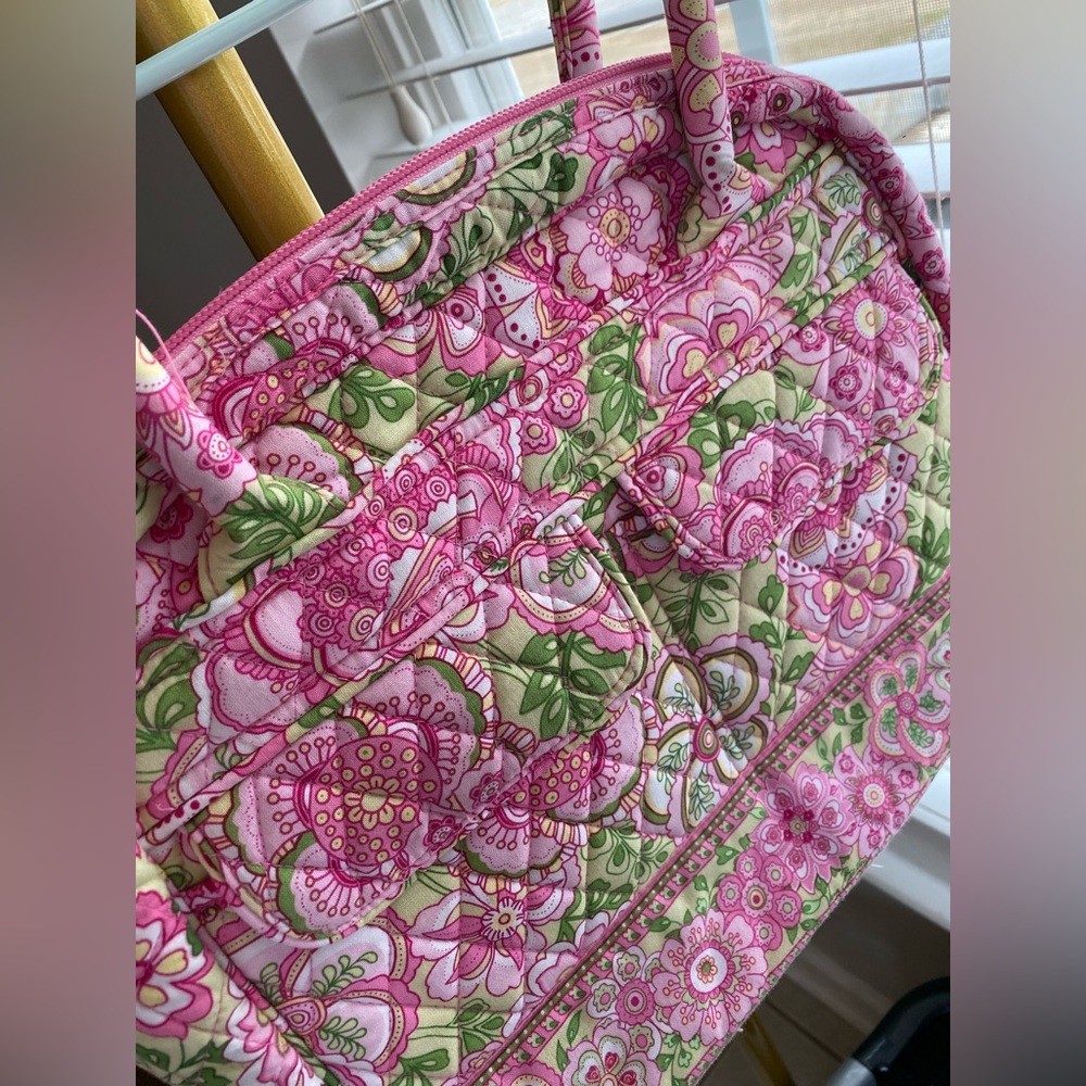 Vera Bradley bowler bag in great condition